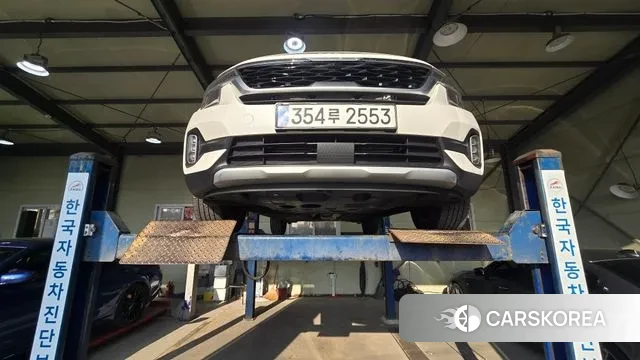 Kia Seltos 2022 Белый из Кореи, фото 2