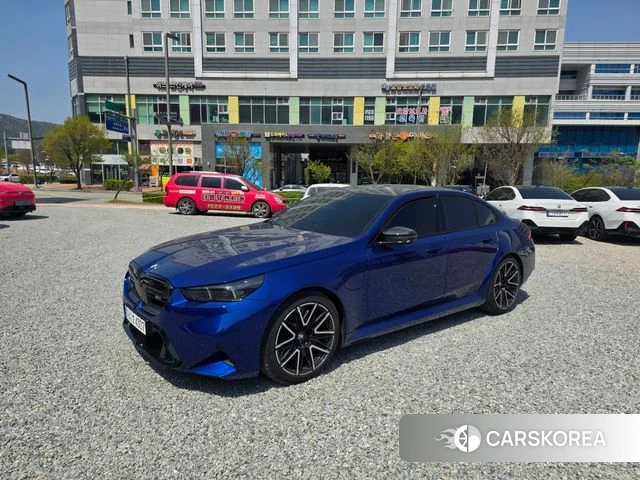 BMW M5 (G90) 2025 Синий из Кореи, фото 3