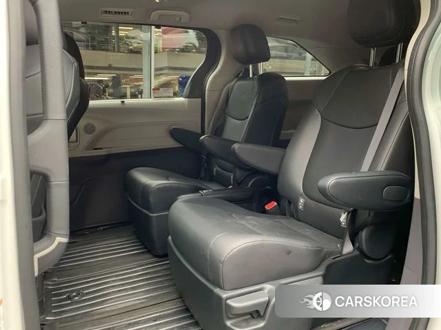 Toyota Saina id 4279171 из Китая 12