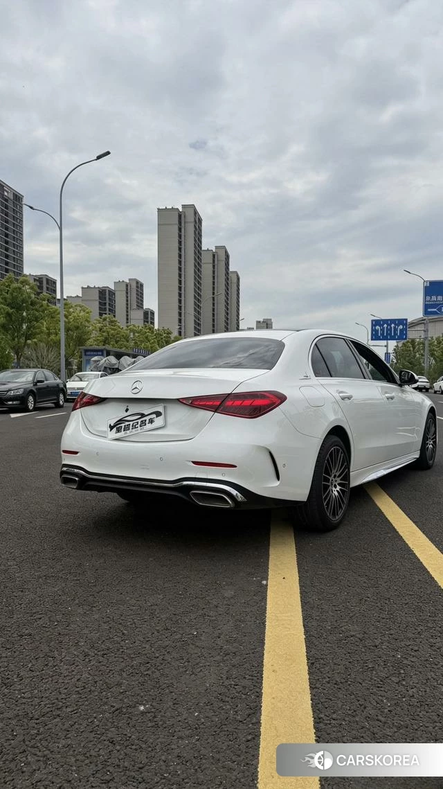 Mercedes-Benz Class C 2023 Белый из Китая, фото 4