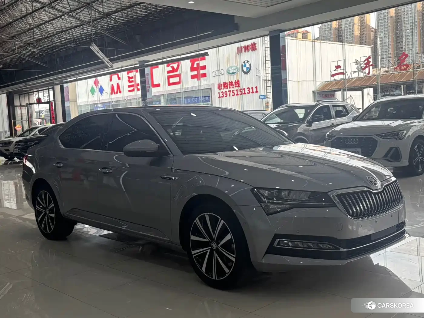 Skoda Superb 2023 Silver/gray из Китая, фото 3