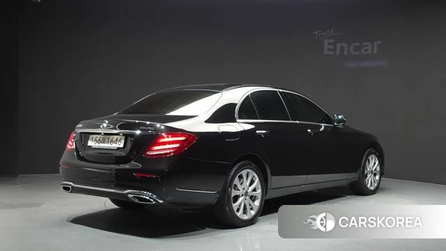 Mercedes-Benz E-Class W213 id 4759533 из Кореи 12