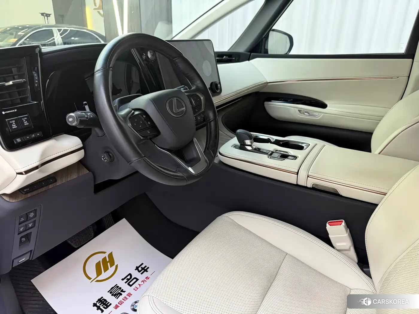 Lexus LM id 4601041 из Китая 8