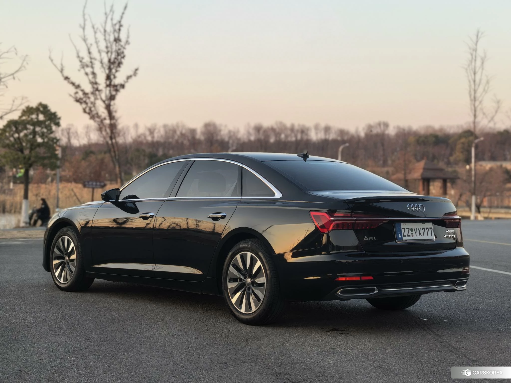 Audi A6L id 4455742 из Китая 12