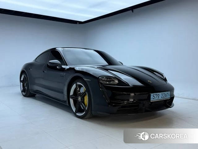 Porsche Taycan id 4282851 из Кореи 12