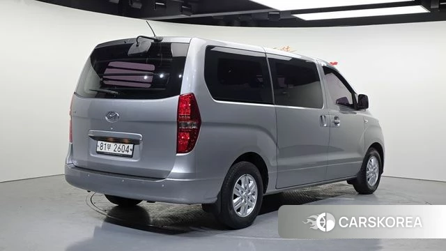 Hyundai The New Grand Starex id 3820798 из Кореи 12