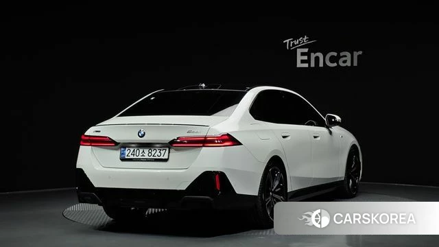 BMW 5 Series (G60) id 4266319 из Кореи 12