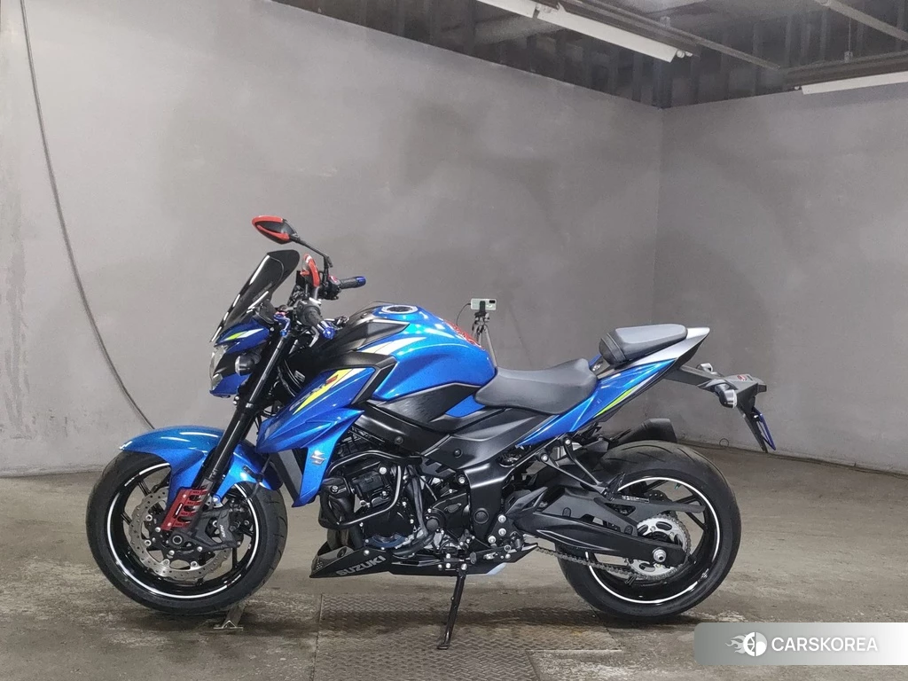 Проданный Suzuki GSX-S750 2021 из Японии