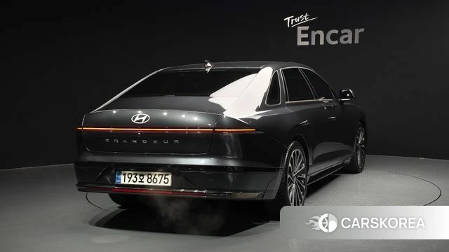Hyundai Grandeur (GN7) id 4281513 из Кореи 12