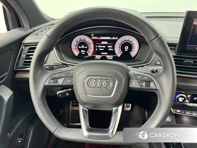 Audi Q5L id 4213336 из Китая 12