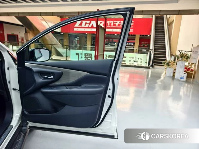 Nissan Loulan id 4298385 из Китая 12