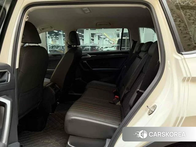 Volkswagen Tiguan L id 4277854 из Китая 7
