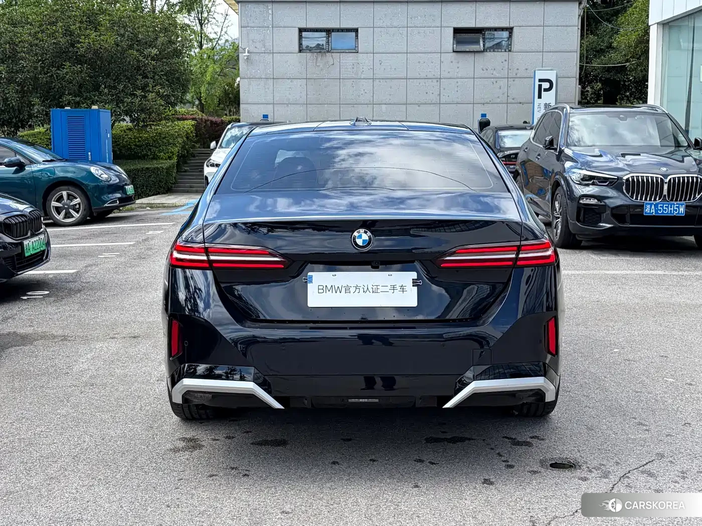 BMW 5 series 2025 Черный из Китая, фото 2