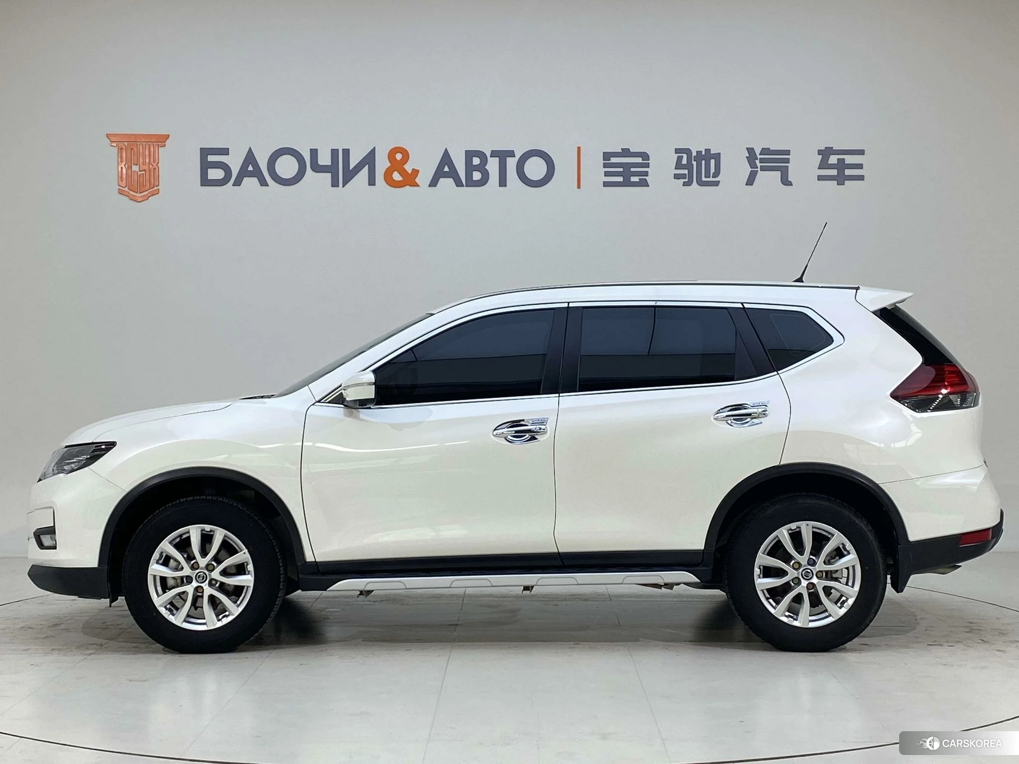 Nissan Qijun id 4499018 из Китая 12