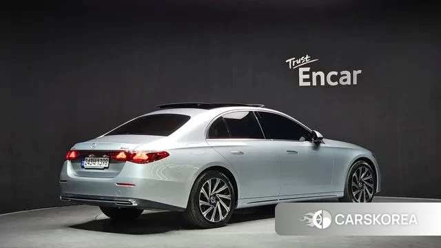 Mercedes-Benz E-Class W214 id 3565642 из Кореи 12