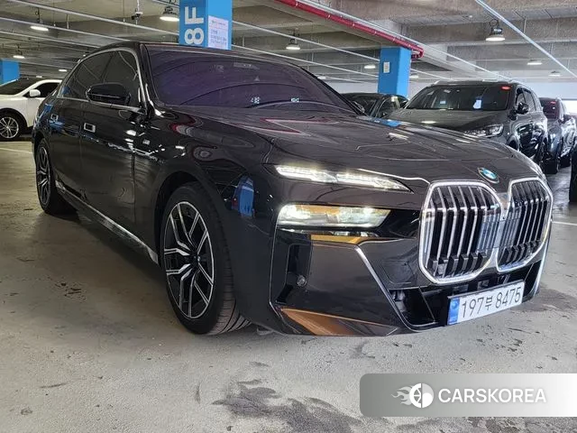 BMW 7 Series (G70) 2025 Черный из Кореи, фото 4