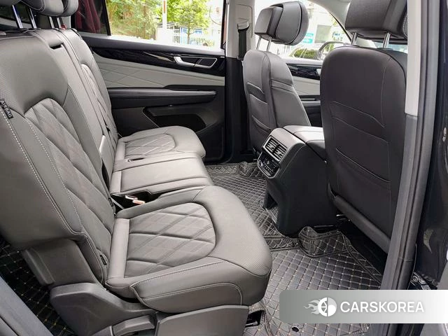 Volkswagen Tourang 2024 Черный из Китая, фото 3