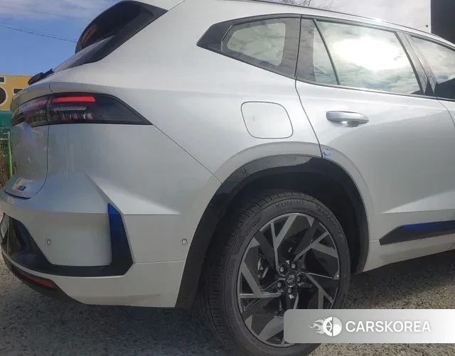 Renault Korea (Samsung) Grand Coleos 2024 Жемчужный цвет из Кореи, фото 2