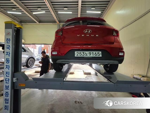 Hyundai Venue 2020 Красный из Кореи, фото 2