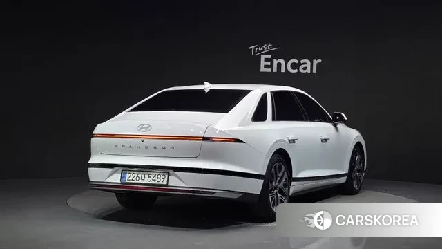 Hyundai Grandeur (GN7) id 3262101 из Кореи 12