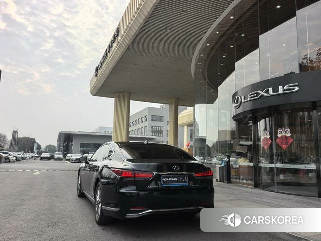 Lexus LS id 4262362 из Китая 9