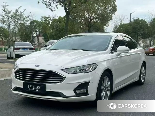 Ford Mondeo 2021 Белый из Китая, фото 2