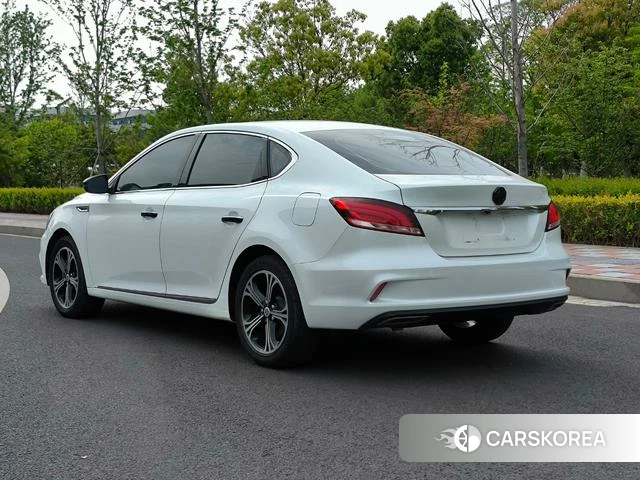 MG MG6 2019 Белый из Китая, фото 3