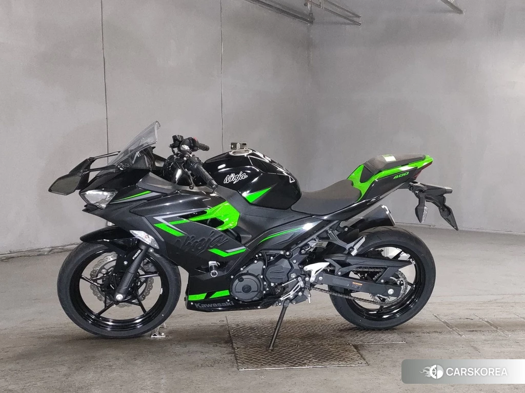 Проданный Kawasaki NINJA 400 2018 из Японии