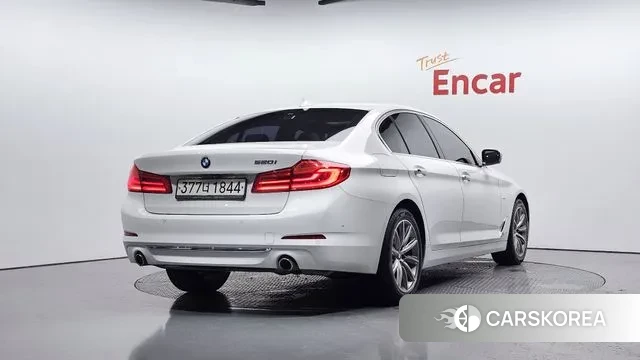 BMW 5 Series (G30) id 3101953 из Кореи 12