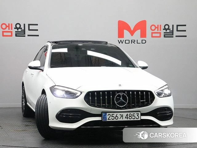 Mercedes-Benz C-Class W206 2024 Белый из Кореи, фото 2