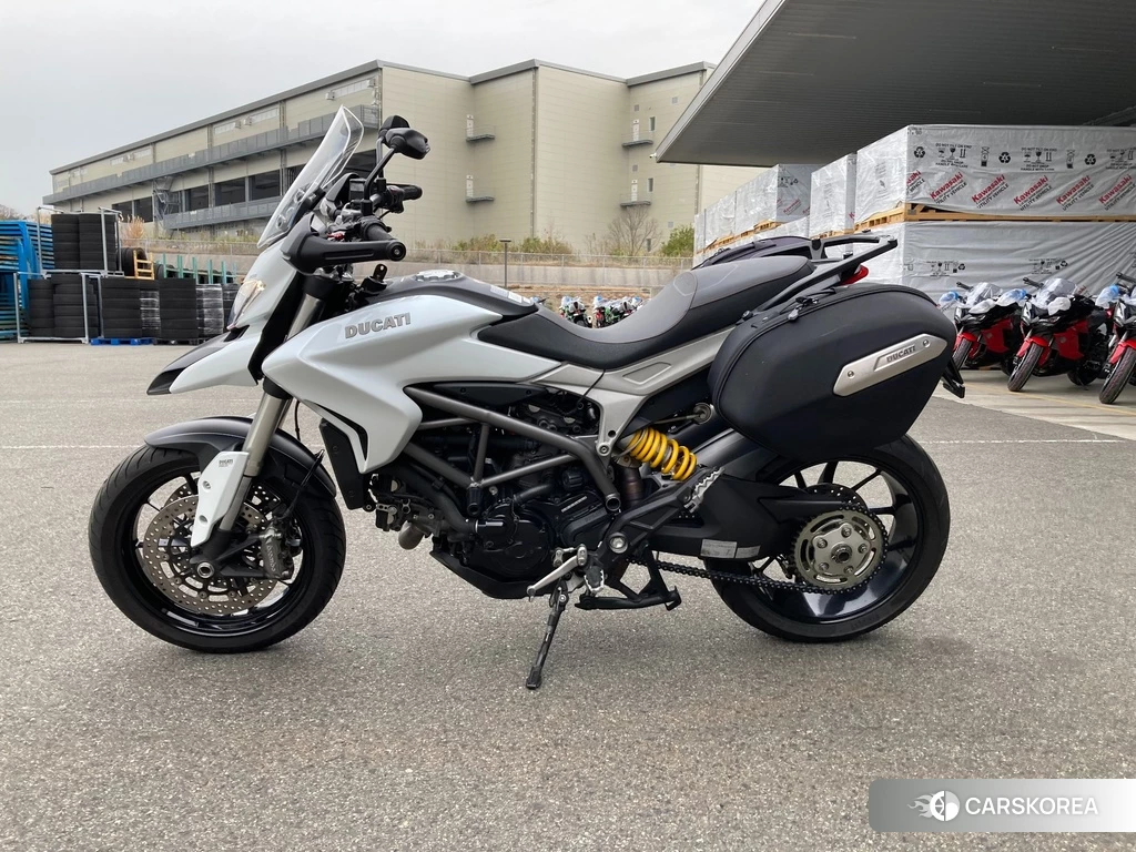 Проданный Ducati HYPERSTRADA 2013 из Японии