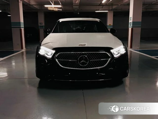 Mercedes-Benz E-Class W214 2026 Черный из Кореи, фото 2