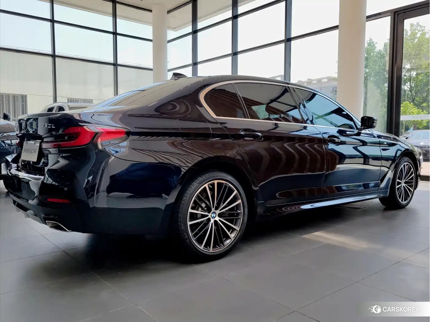 BMW 5 series id 4685943 из Китая 9