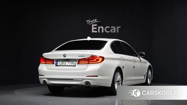 BMW 5 Series (G30) id 3033444 из Кореи 12