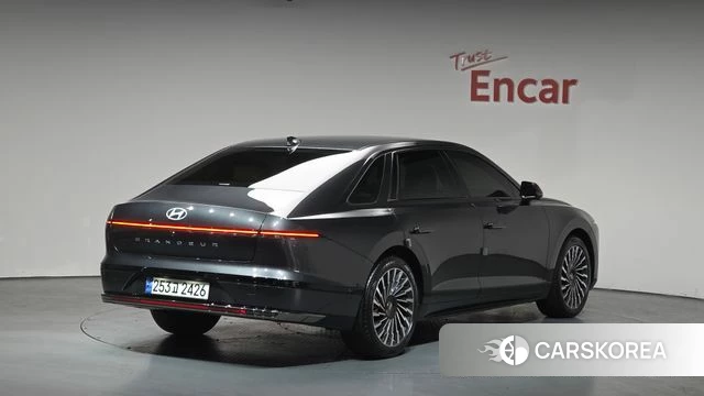 Hyundai Grandeur Hybrid (GN7) id 3933851 из Кореи 12