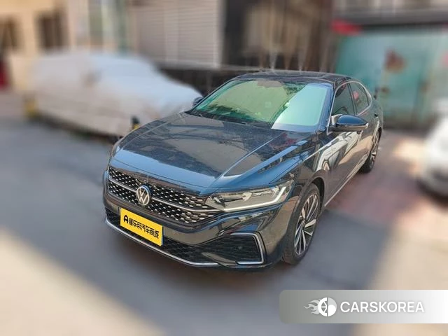 Volkswagen Passat 2022 Черный из Китая, фото 2