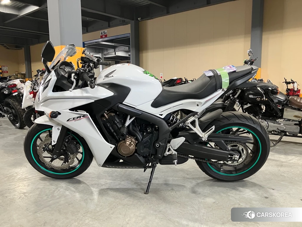 Проданный Honda CBR650F 2017 из Японии