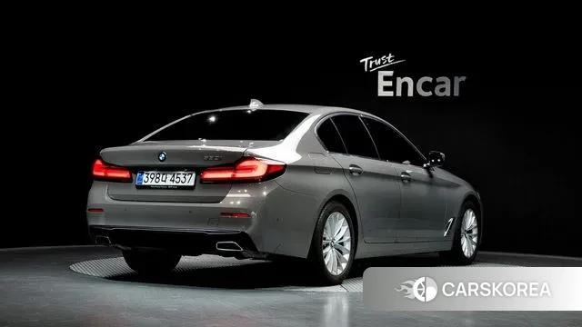 BMW 5 Series (G30) id 3416556 из Кореи 12