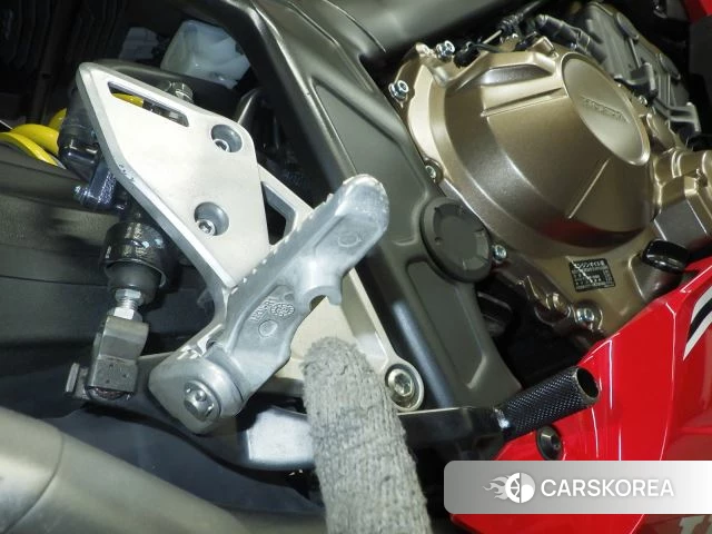 Проданный Honda CBR650R id 4006181 из Японии, фото 12