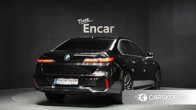 BMW 7 Series (G70) id 3431282 из Кореи 12