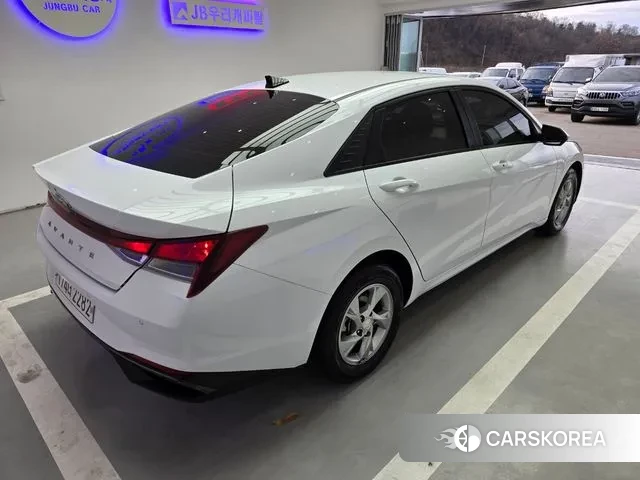 Hyundai Avante (CN7) 2022 Белый из Кореи, фото 6