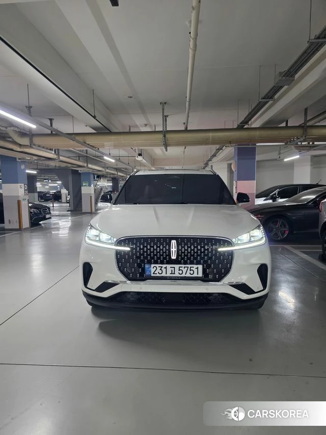 Lincoln Aviator 2nd generation 2025 Белый из Кореи, фото 2