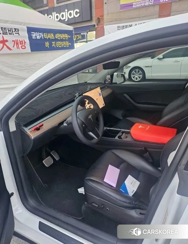 Tesla Model Y 2022 Белый из Кореи, фото 2