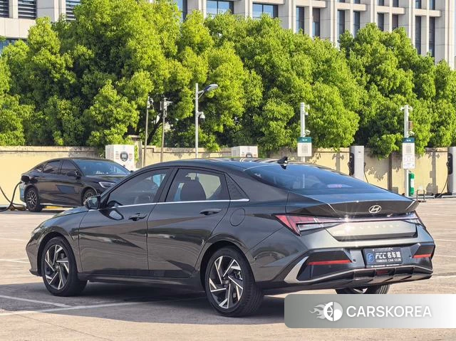 Hyundai Elantra id 4278418 из Китая 9