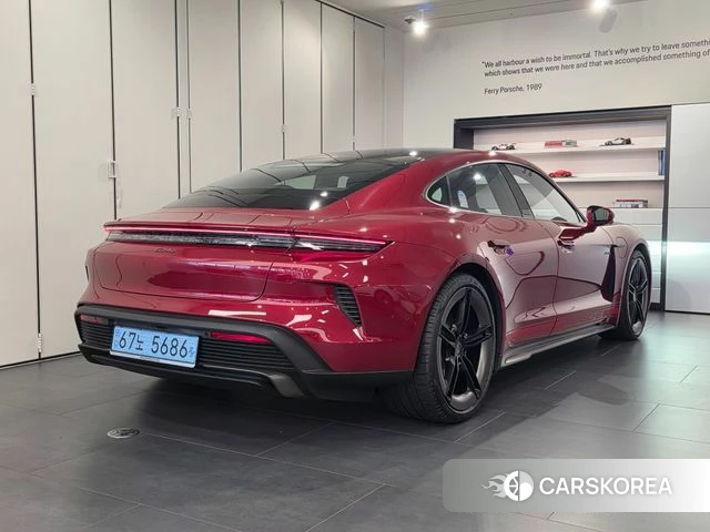 Porsche Taycan id 4559974 из Кореи 12