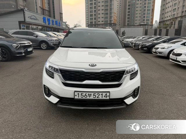 Kia Seltos 2019 Белый из Кореи, фото 4