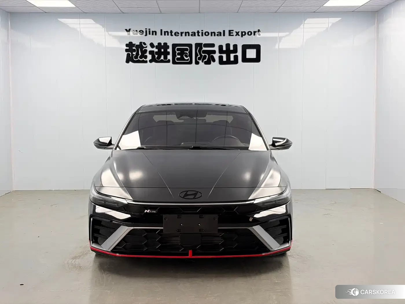 Hyundai Elantra 2023 Silver/gray из Китая, фото 2