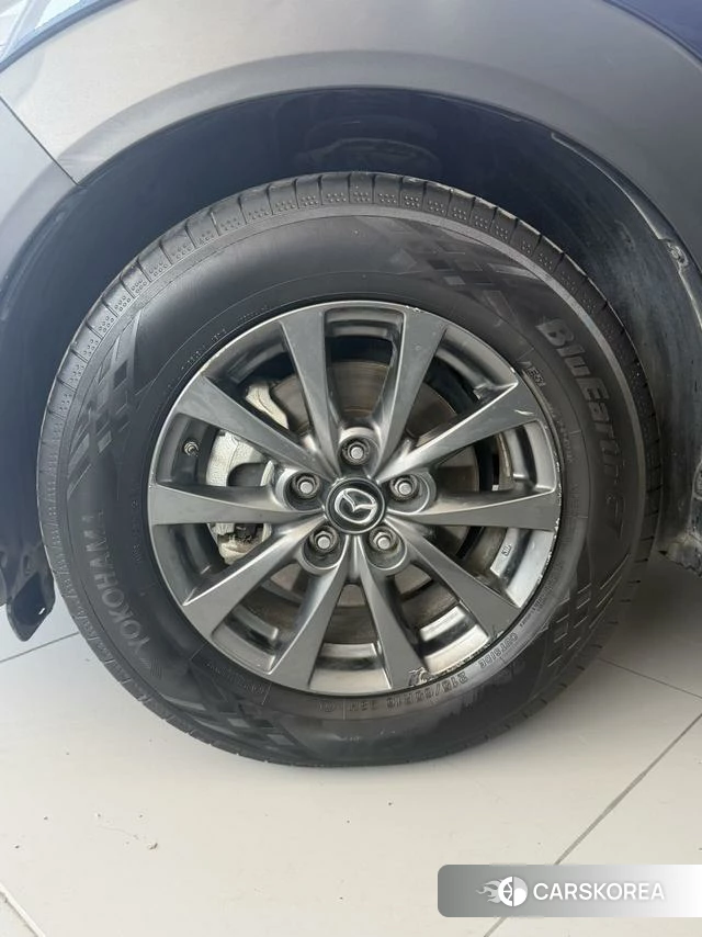 Mazda CX-30 id 4263422 из Китая 11