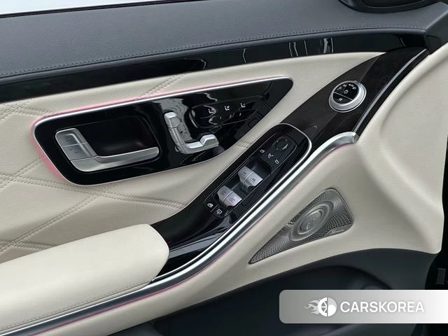 Mercedes-Benz Maybach S-class 2023 Черный из Китая, фото 5