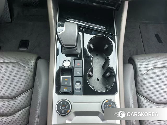 Volkswagen Touareg id 4215123 из Китая 8